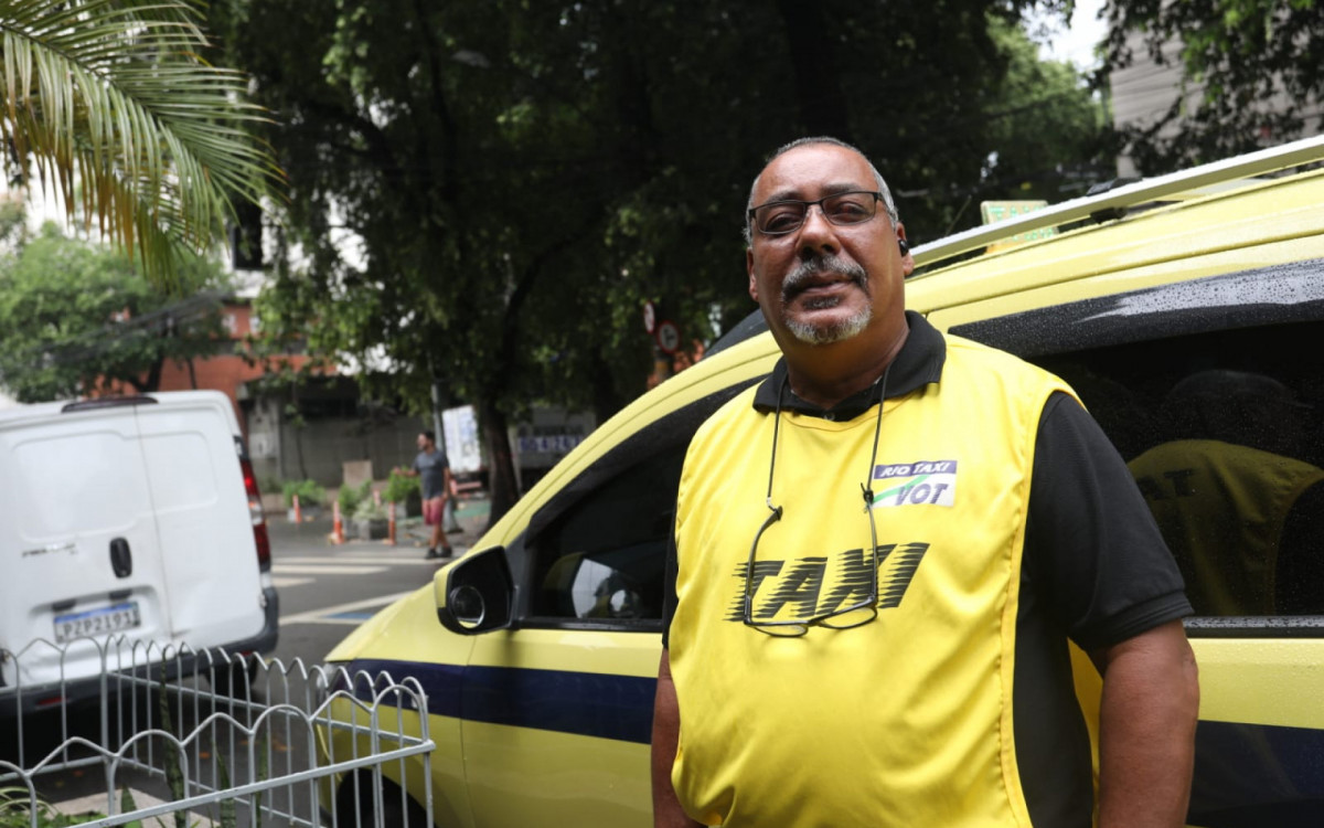 O taxista Marcelo Nunes conta que o problema dos sinais &eacute; recorrente e tamb&eacute;m acontece em Vila Isabel