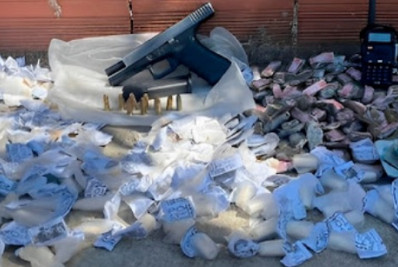 Apreensão de drogas no bairro Rocha Sobrinho, em Mesquita