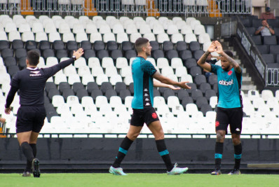 Vasco derrota o Resende em jogo-treino disputado em São Januário