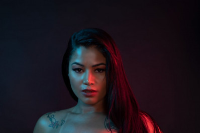 Musa do Vasco afirma ser vítima de 'gostosofobia' e revela que tatuagens geram preconceito