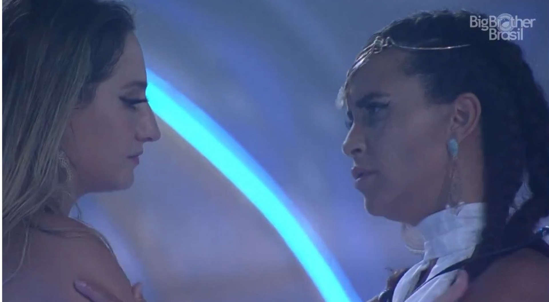 Bruna Griphao parabeniza Domitila Barros por música  - Reprodução da TV Globo