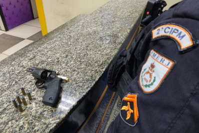 PM prende homem armado em Paraty