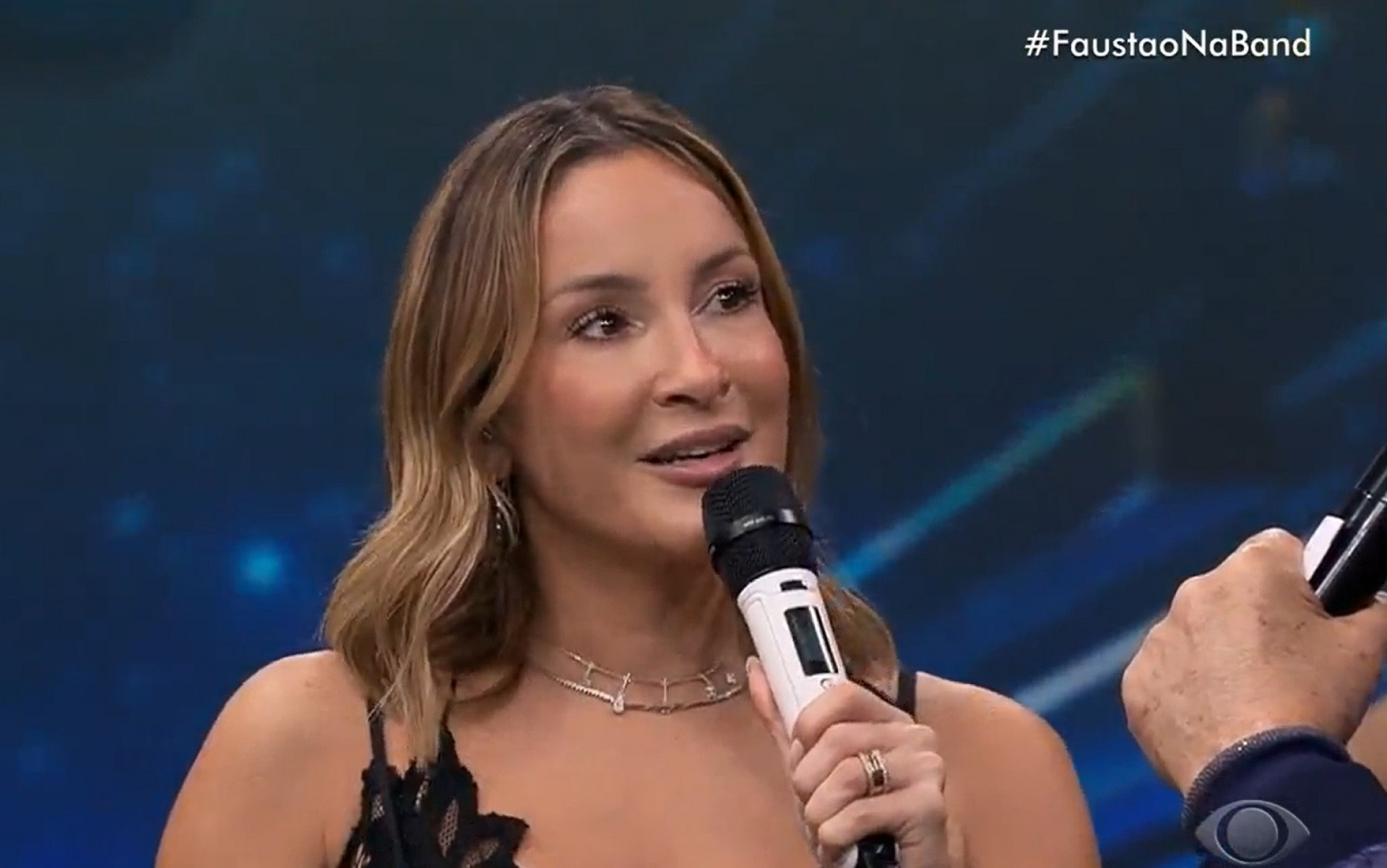 Claudia Leitte fala sobre sua religião durante o 'Faustão na Band' - Reprodução de vídeo / Band