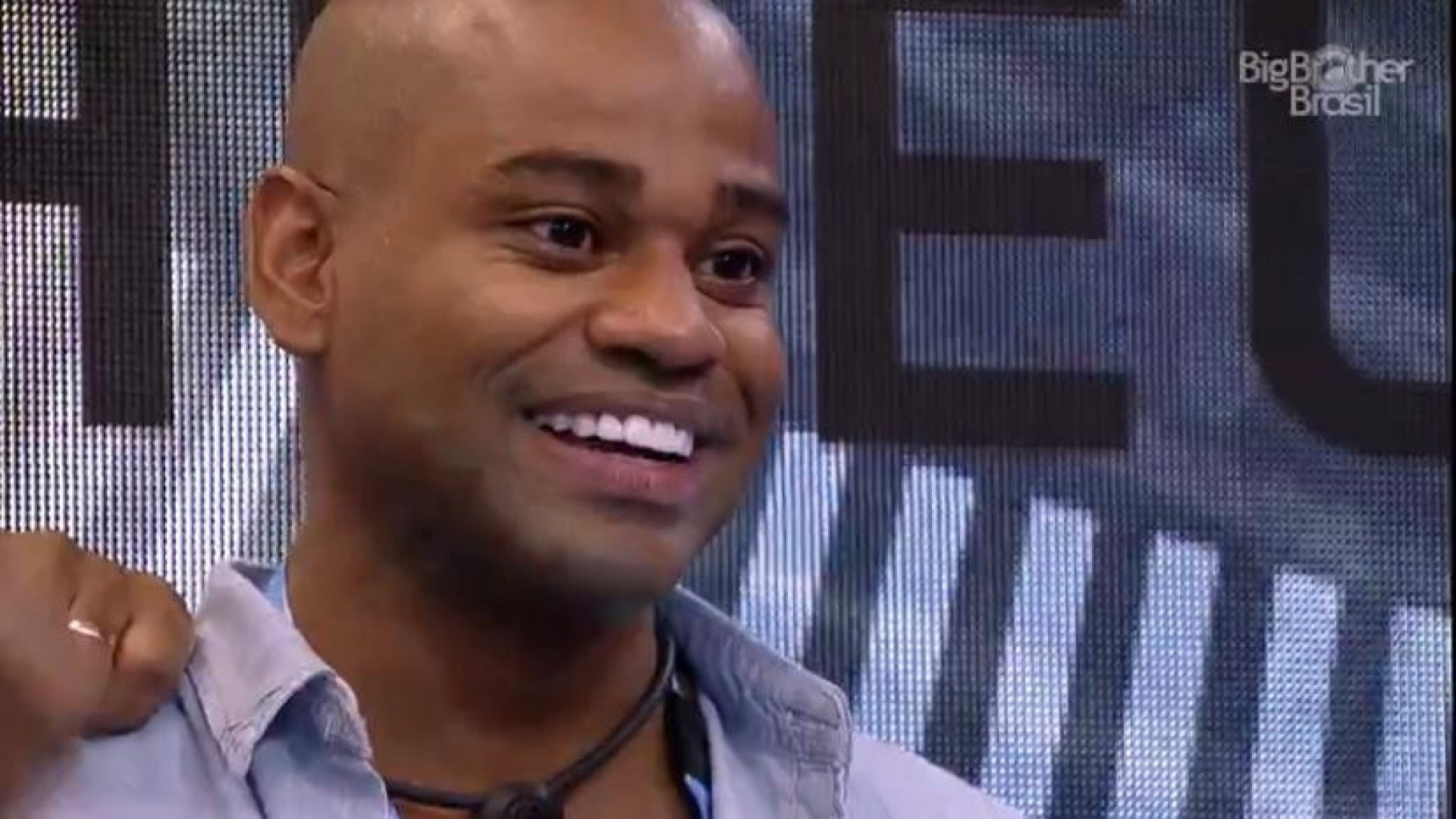 Rocco rouba a cena durante o Almoço do Anjo - Reprodução / TV Globo