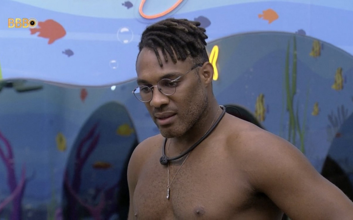 Fred Nicácio e os brothers do quarto Fundo do Mar criticaram atitude de Ricardo - Reprodução/Globoplay