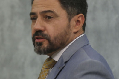 Governo Lula anula exoneração de ex-secretário da Receita de Bolsonaro citado no caso das joias