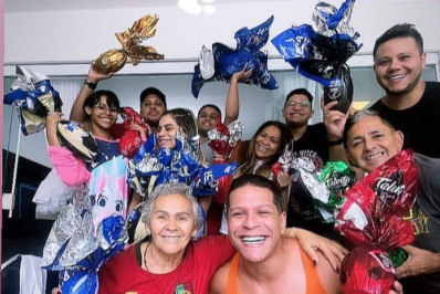 Com casamento em crise, Lexa posta foto da Páscoa sem MC Guimê