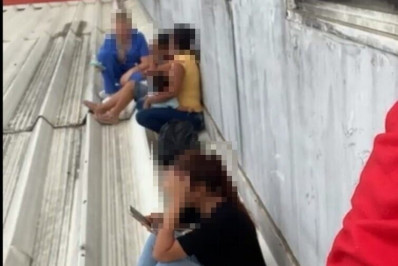 Pessoas sobem em telhado de UPA para se proteger de homem que ameaça estar armado