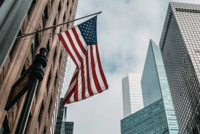 Trump é indiciado de novo enquanto Biden foca na economia