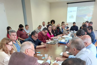 Prefeito anuncia grupo multidisciplinar de combate à violência escolar