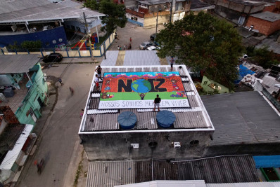 ONG instala painel para chamar a atenção de forças policiais na CDD: 'Não existem só áreas conflagradas'