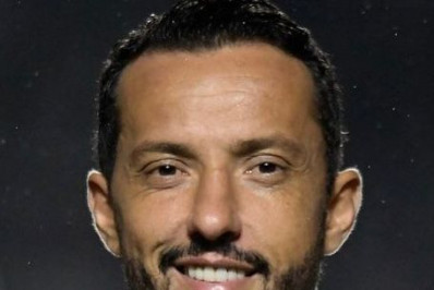 Após anúncio, vascaínos se despedem de Nenê