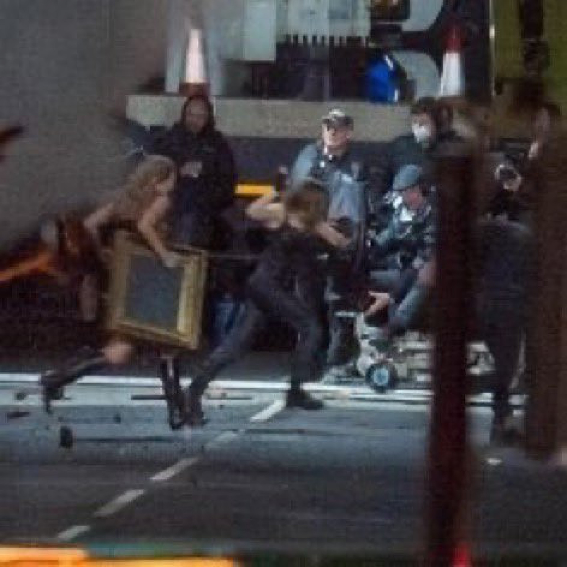 Imagens dos bastidores do clipe de Taylor Swift circularam na web - Reprodução/Internet