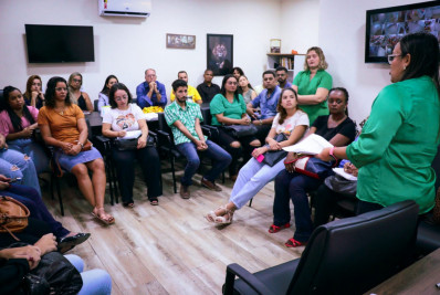 Educação de Belford Roxo reúne psicólogos para adotar medidas preventivas à violência