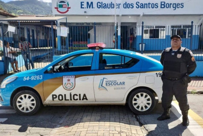 Polícia Militar marca presença nas escolas dos municípios de Angra e Mangaratiba