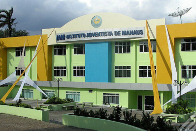 Ataque em escola de Manaus deixa três feridos; adolescente é apreendido