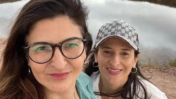A empresária Kátyna Baía, 44, e a esposa, Jeanne Paolini, 40, tiveram uma viagem de férias interrompida  - Reprodução/Instagram