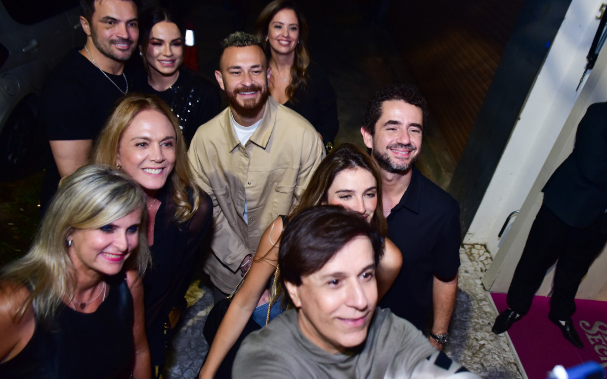 Famosos no anivers&aacute;rio do humorista Marco Luque