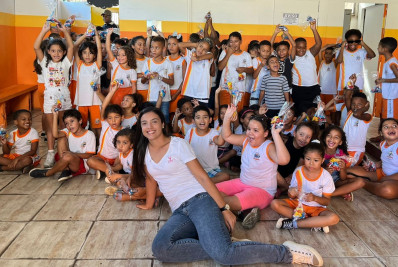 Belford Roxo: Escola Municipal Sargento Euclides distribui chocolate aos alunos do 1º ao 5º ano