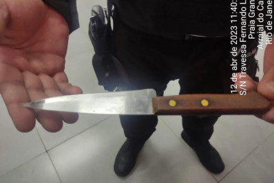 Aluno é detido com faca na frente de escola municipal de Arraial do Cabo