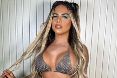 Acompanhante de luxo publica foto com ex-jogador de futebol e causa reboliço nas redes sociais