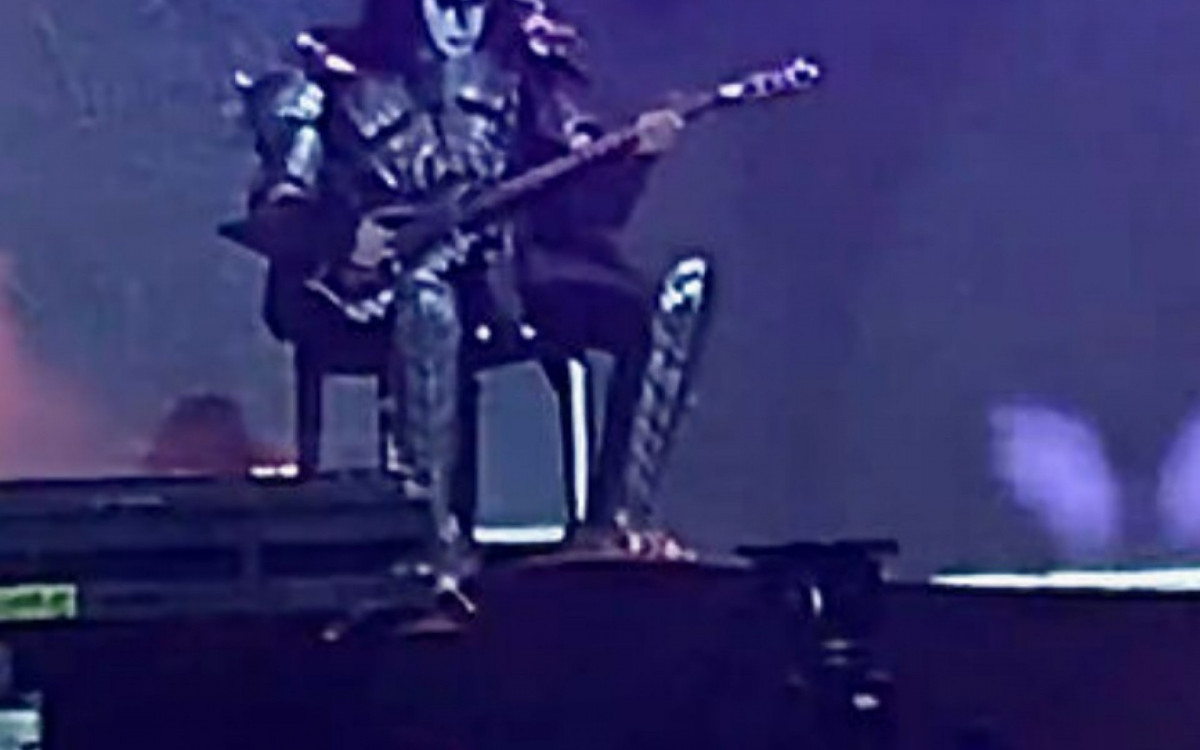 Gene Simmons passa mal durante show em Manaus 