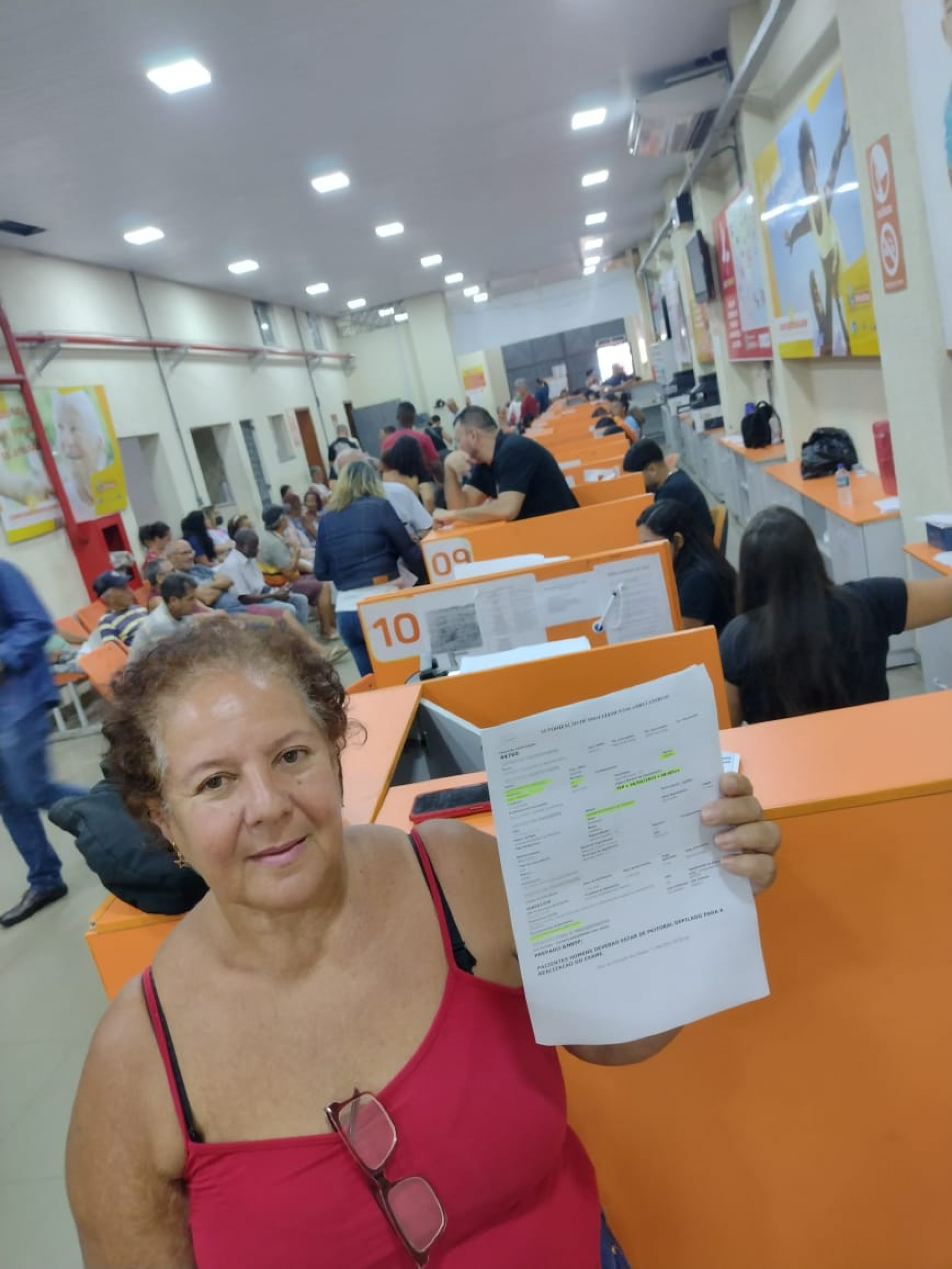 Marinete Medeiros de Miranda &eacute; de fam&iacute;lia de card&iacute;acos e foi ao Complexo Regulador marcar exames - Alex Martins / PMBR
