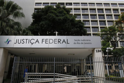 Justiça recebe denúncia contra agentes da PRF por morte de menina no Arco Metropolitano