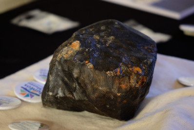 Meteorito é o primeiro exemplar incorporado à coleção do Museu Nacional após incêndio