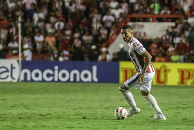 Vasco acerta contratação de volante junto ao Náutico para suprir ausência de jogador lesionado