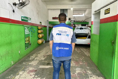 Procon-RJ interdita quatro instaladoras de kits GNV que trabalhavam de forma irregular