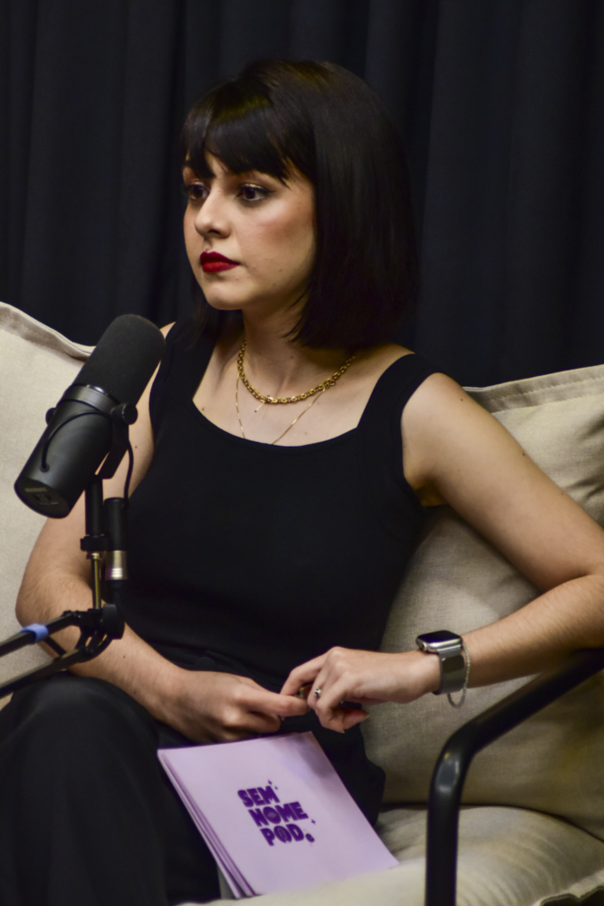 Klara Castanho apresenta o podcast 'Sem nome Pod' - Leo Franco / AgNews