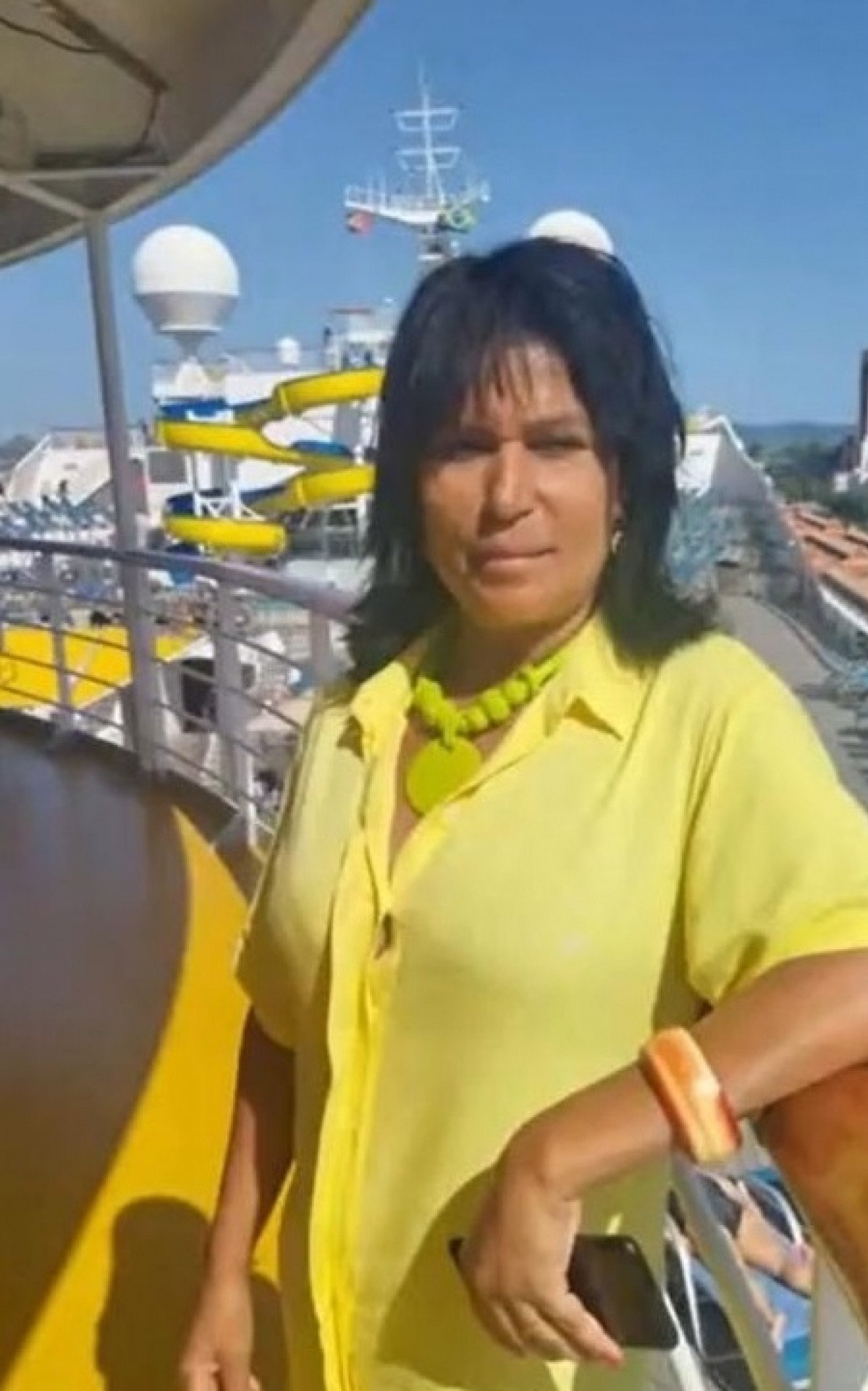 Cássia Correa Avelar, de 59 anos, está internada após complicações em lipoaspiração - Reprodução