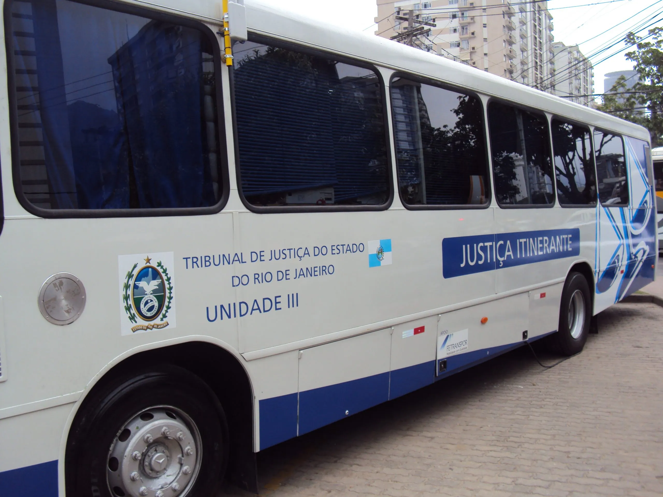 &Ocirc;nibus do projeto Justi&ccedil;a Itinerante realiza a&ccedil;&atilde;o em Quatis - Divulga&ccedil;&atilde;o