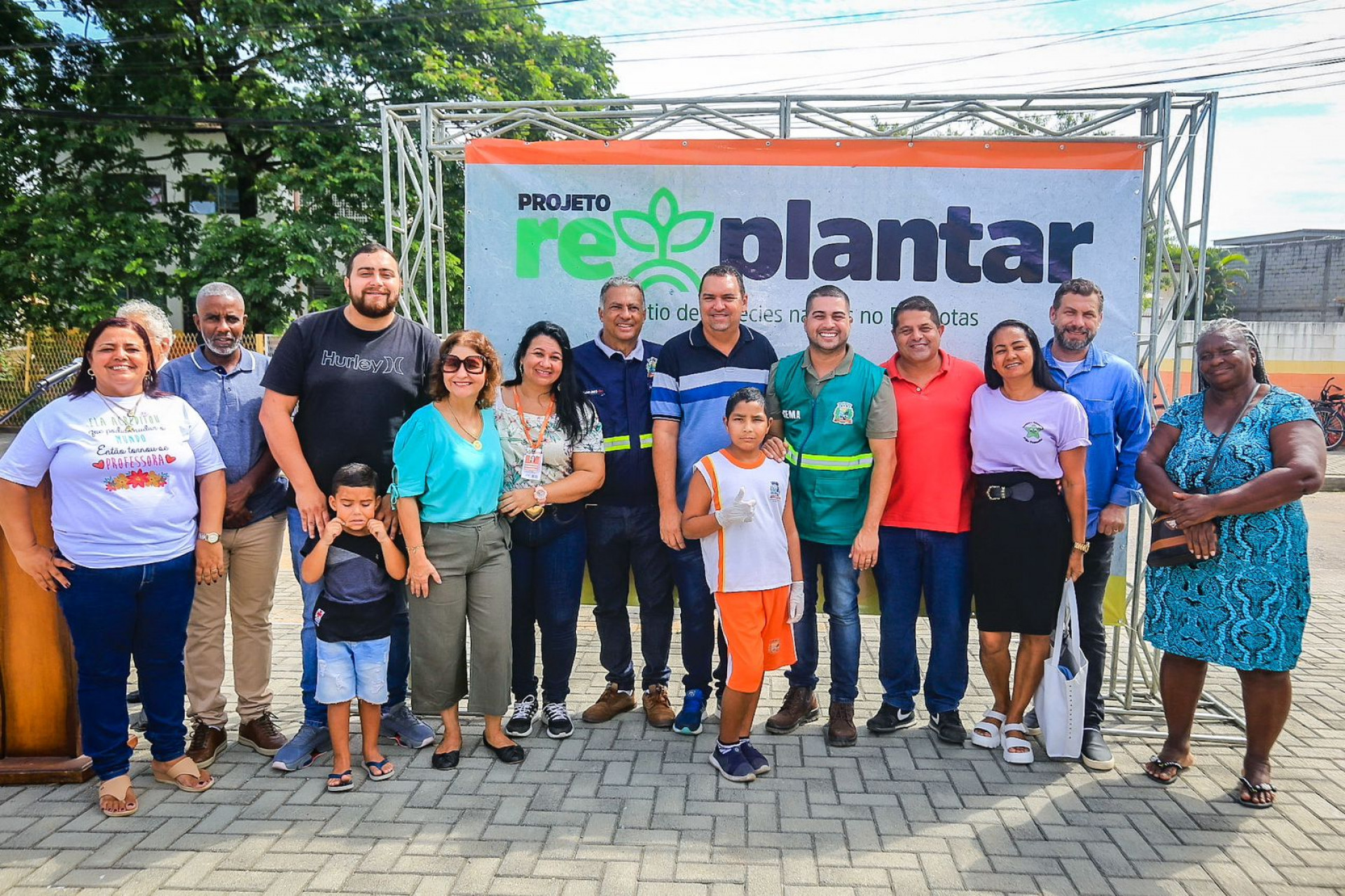 O Projeto Replantar &eacute; uma parceria de quatro Secretarias municipais com &oacute;rg&atilde;os p&uacute;blicos - Rafael Barreto / PMBR