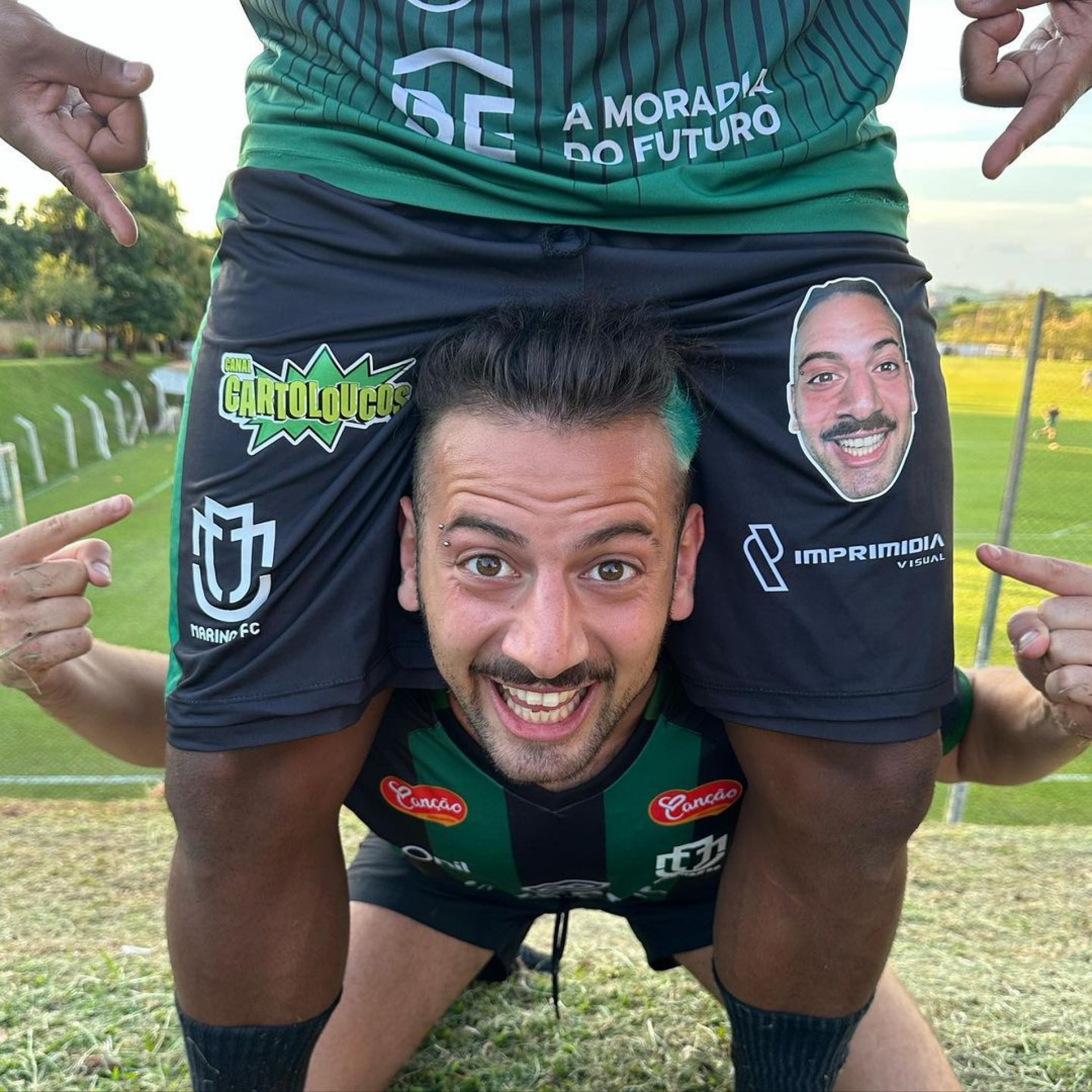 Cartolouco estampou o uniforme do Maring&aacute; no duelo com o Flamengo, pela Copa do Brasil