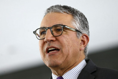 'Se alguém quer estar do lado do líder de barro na Paulista, que esteja', afirma Padilha