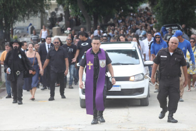 PM morto a tiros em tentativa de assalto é enterrado