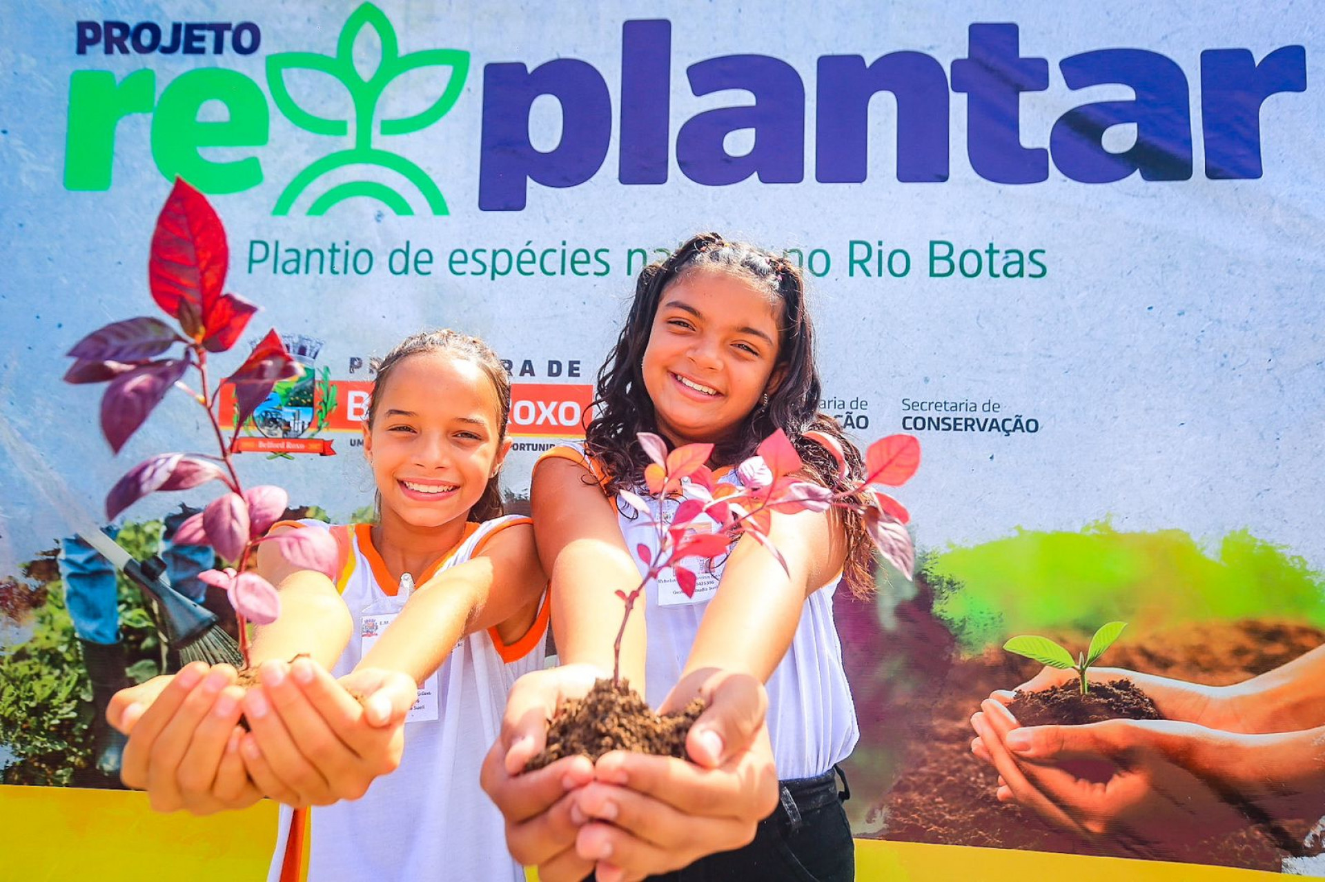 Thayla Cristina Silva e Rebeka Rosa Oliveira gostaram de participar das atividades - Rafael Barreto / PMBR