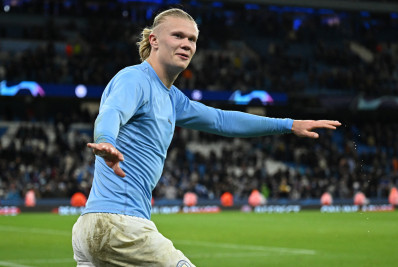 Manchester City vence o Leicester pela Premier League e segue na cola do líder Arsenal