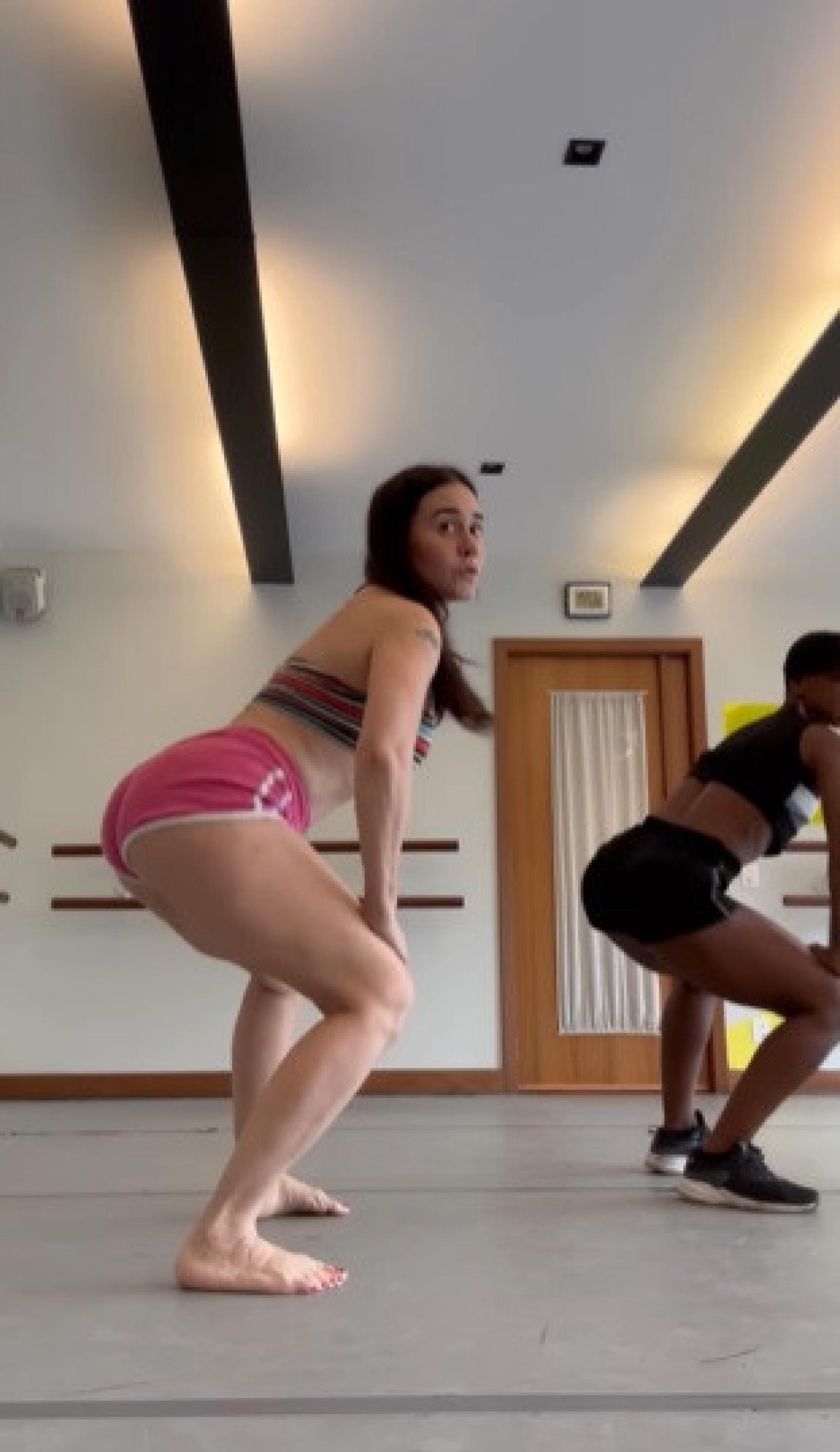 Alessandra Negrini arrasa em aula de dança - Reprodução do Instagram