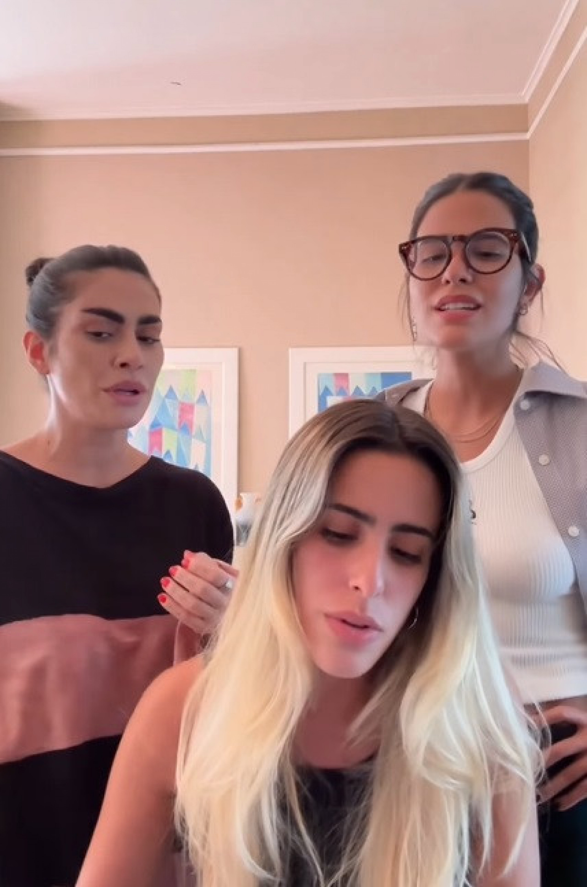 Cleo, Ana Morais e Antônia Morais cantam juntas - Reprodução do Instagram