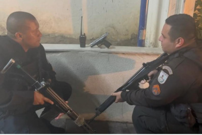 Suspeito é ferido após confronto com a PM em Deodoro