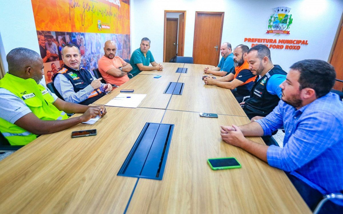Durante a reuni&atilde;o com parte do secretariado, Waguinho chamou a aten&ccedil;&atilde;o para os problemas de seguran&ccedil;a