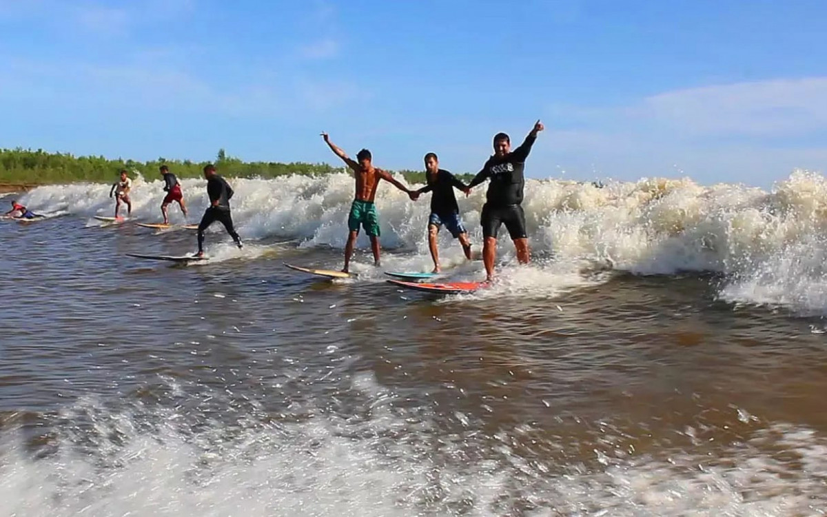 Documentário com André Pássaro irá mostrar o dia a dia, onde moram, equipamentos que usam, dificuldades, inspirações e sonhos da nova geração do surf, da comunidade ribeirinha, no Maranhão