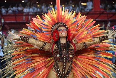 Nathalia Hino é confirmada como Rainha de Bateria da Estácio de Sá 