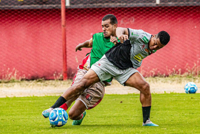 Depois de brilhar no Atlhetic, Alason é contratado pelo Pouso Alegre para o Brasileirão