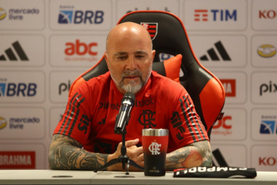 Volante do Flamengo fratura a fíbula e ficará sem jogar por tempo indeterminado