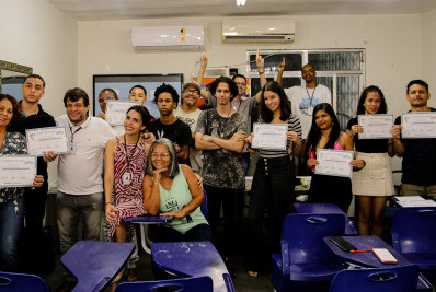 Nilópolis: Alunos se formam no curso básico de Marketing Digital