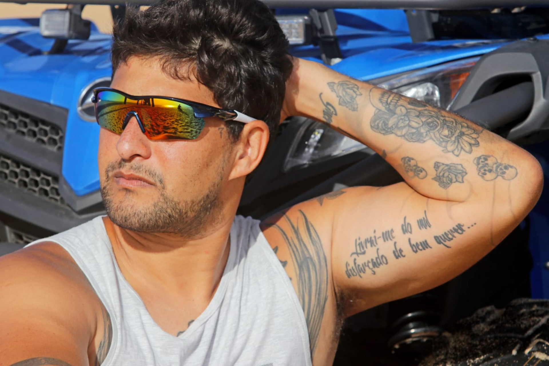 Andr&eacute; chegou recentemente de Nazar&eacute;, Portugal, onde realizou mais um sonho e encarou ondas gigantes, marcando mais um cap&iacute;tulo na sua trajet&oacute;ria com o esporte - Divulga&ccedil;&atilde;o/Douglas Gomes